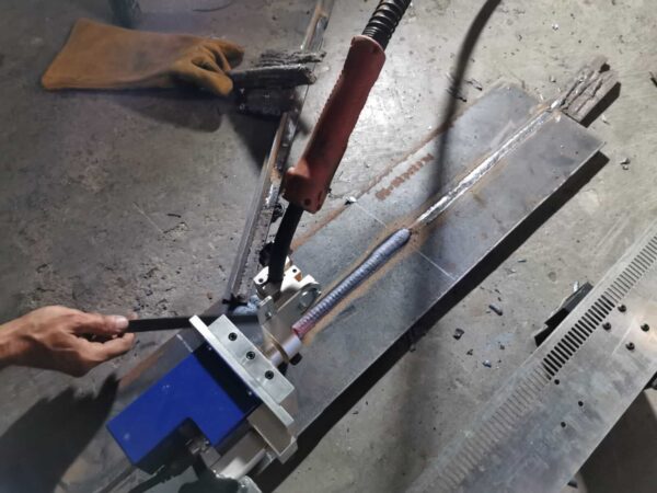 Welding Handle Carriage Oscillator ArcMASTER AMHJ-18 - Image 2